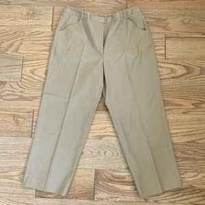Peck & Peck Weekend Cropped Dress Pants Light Brown Size 6